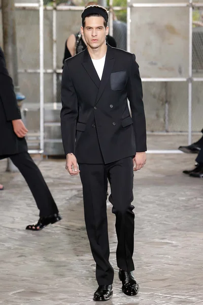 Look 55